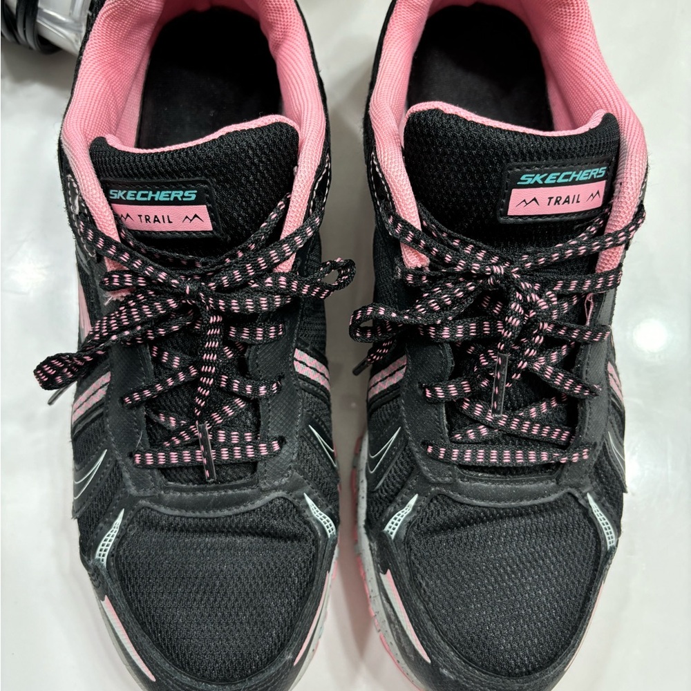 Skechers Trail Shoes/ sneakers